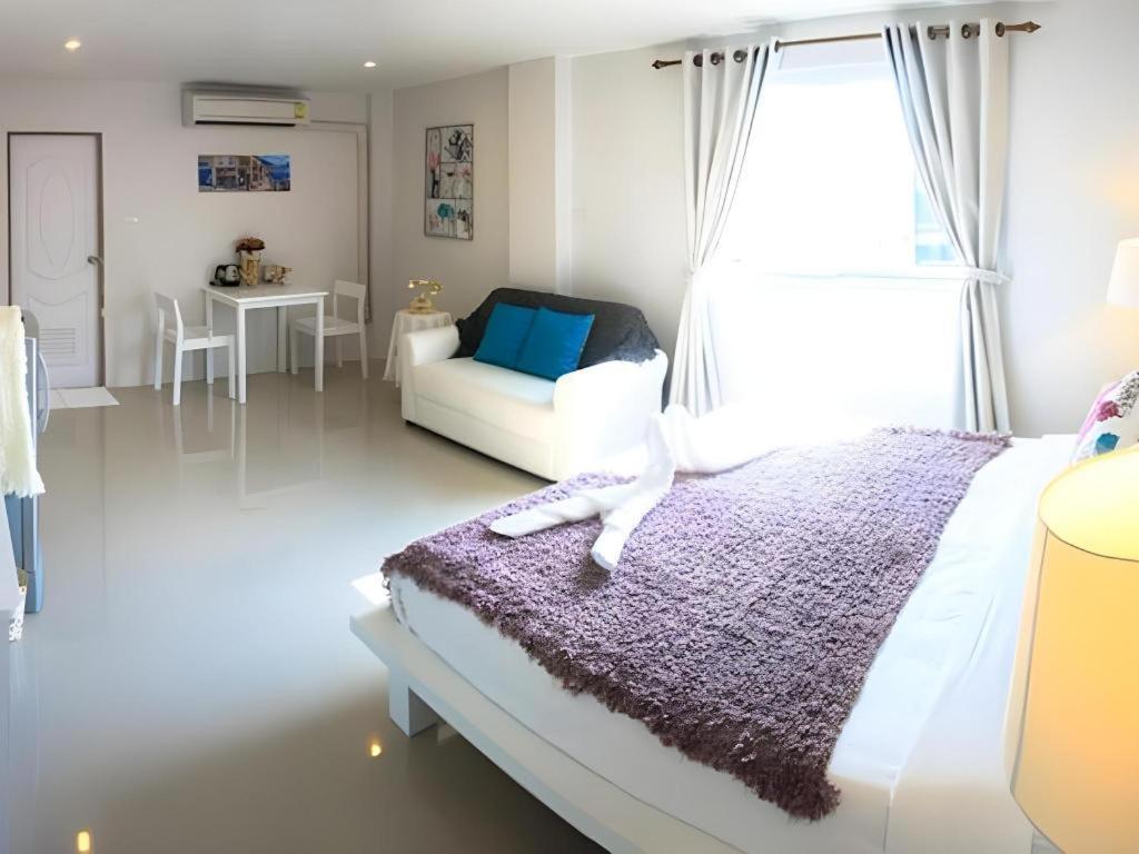 Chic Hotel Suratthani Surat Thani Exterior photo